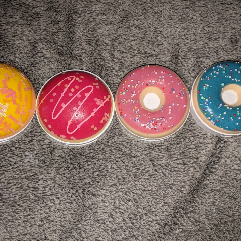 I Heart Revolution Donuts, Lot of 4